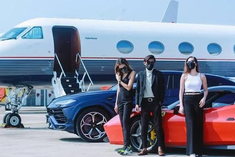 Fenomena Flexing atau Pamer Kekayaan di Kalangan Selebriti, Itu Pertanda Kurang Percaya Diri